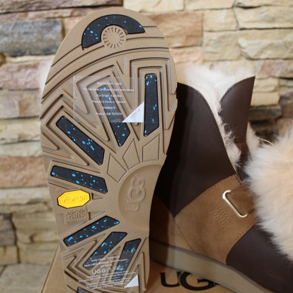 UGG WATERPROOF LEATHER ISLEY BOOTS - Picture 5 of 11